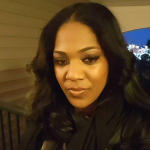 Meet your Posher, Andranita